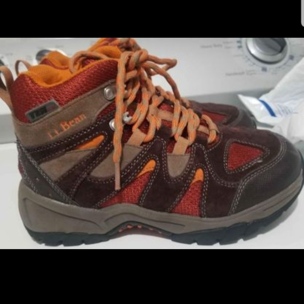 LL. Bean shoes for kids size 4